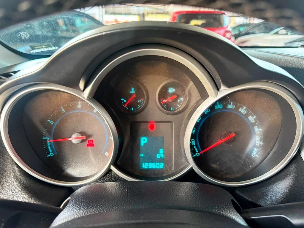 CHEVROLET CRUZE