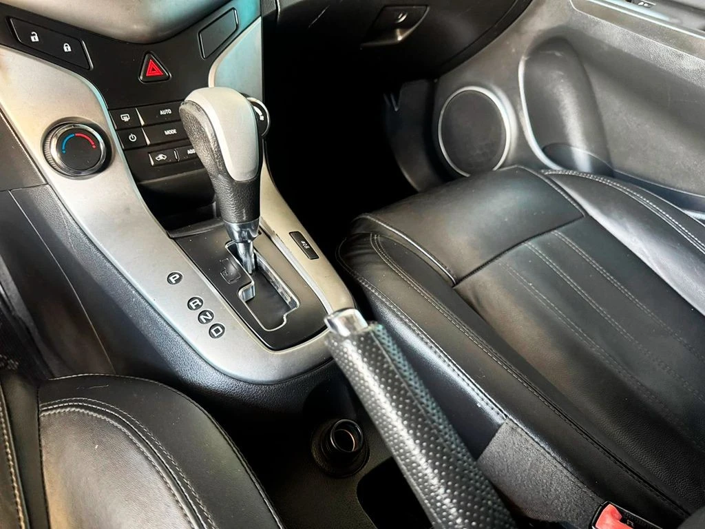CHEVROLET CRUZE