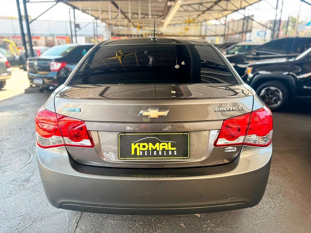 CHEVROLET CRUZE