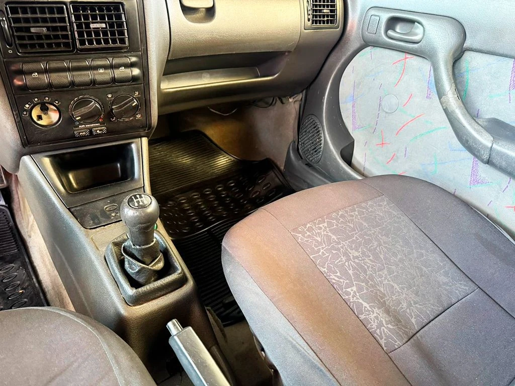 VOLKSWAGEN PARATI