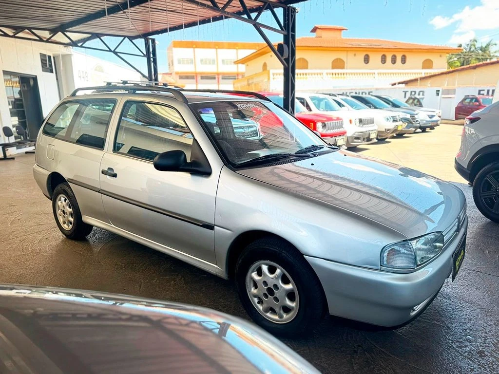 VOLKSWAGEN PARATI
