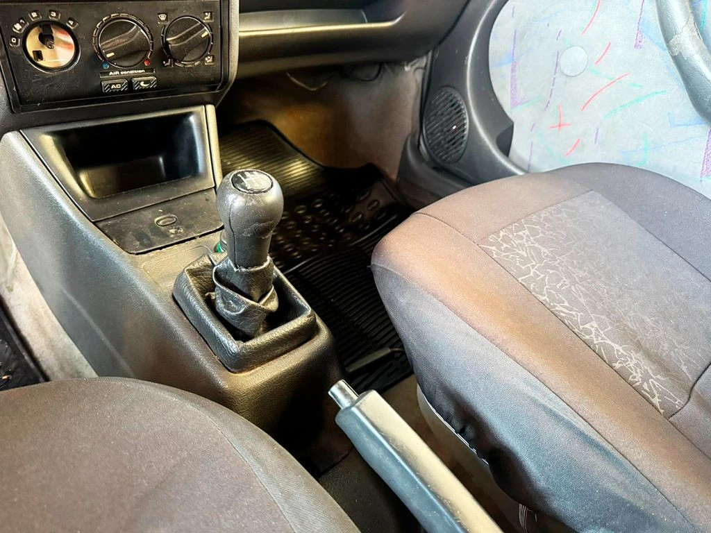 VOLKSWAGEN PARATI