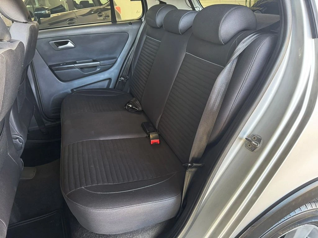 VOLKSWAGEN CROSSFOX