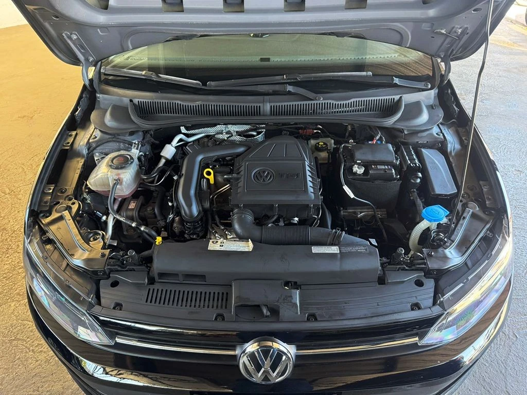 VOLKSWAGEN VIRTUS
