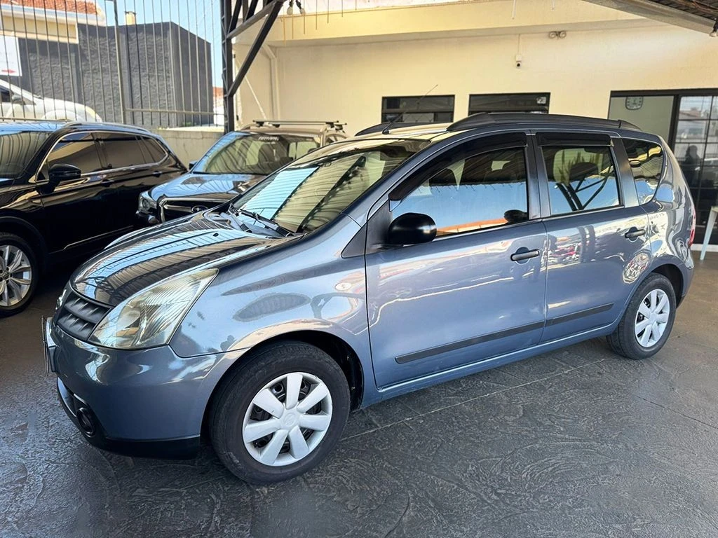 NISSAN LIVINA