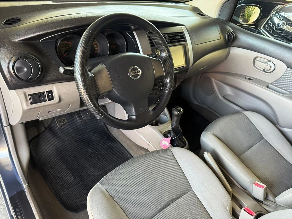 NISSAN LIVINA