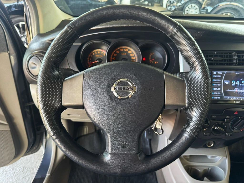 NISSAN LIVINA