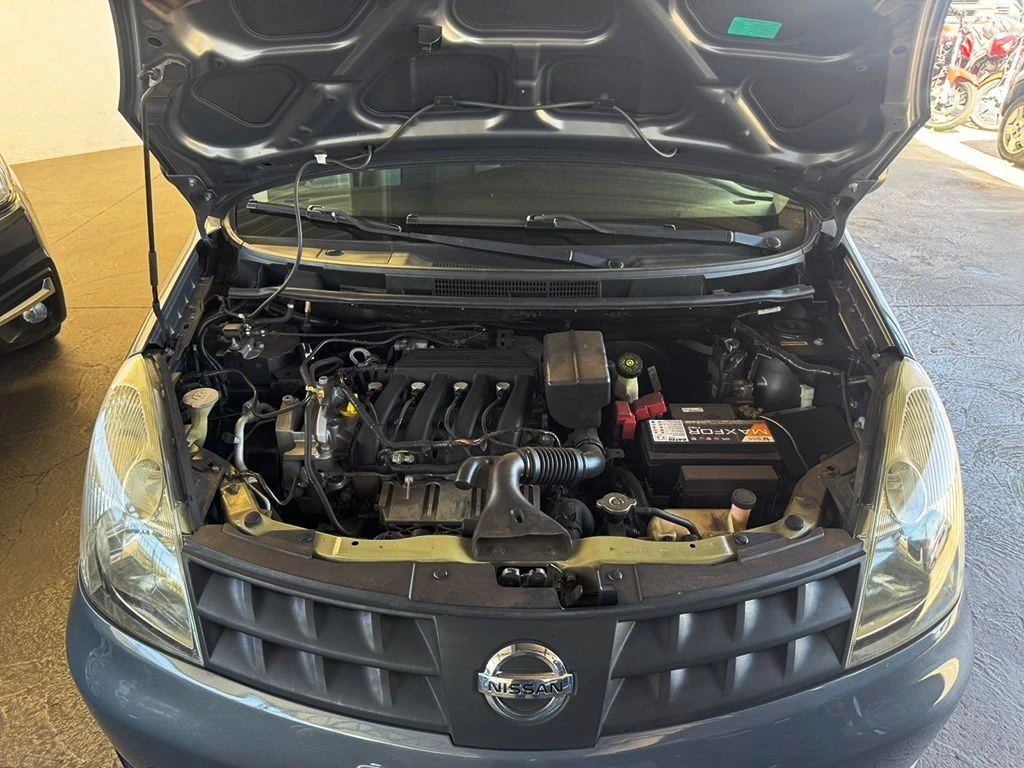 NISSAN LIVINA