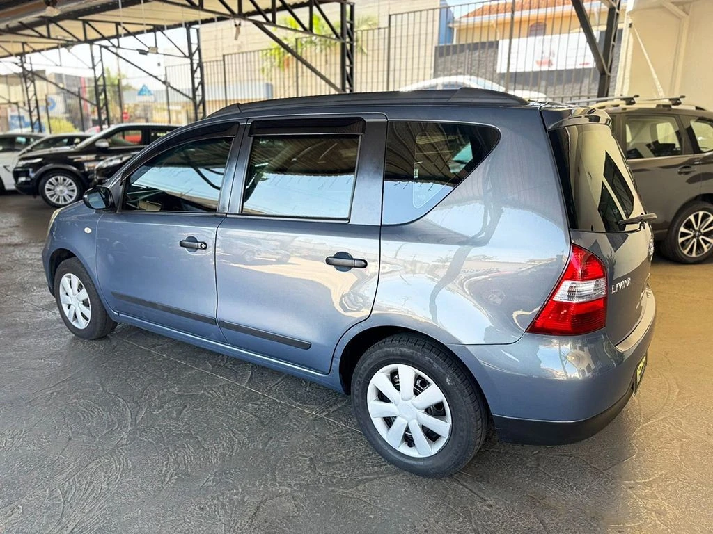 NISSAN LIVINA
