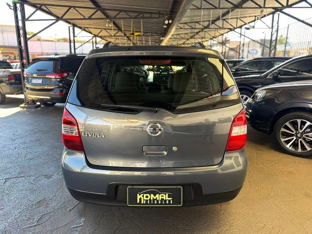 NISSAN LIVINA