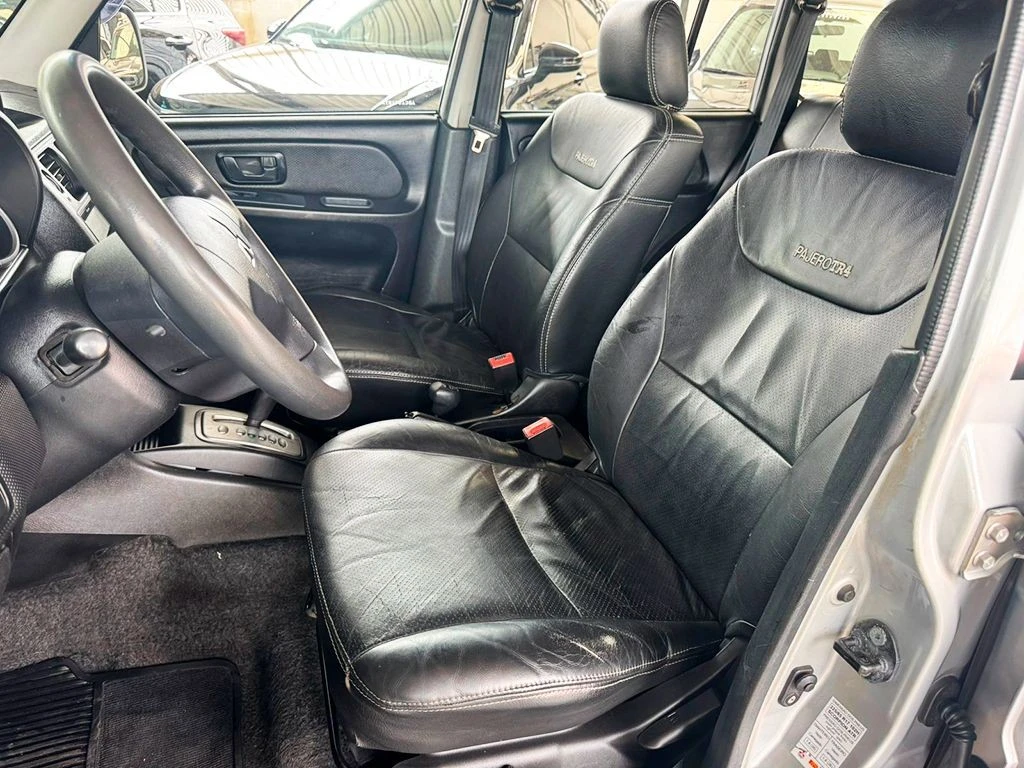 MITSUBISHI PAJERO TR4