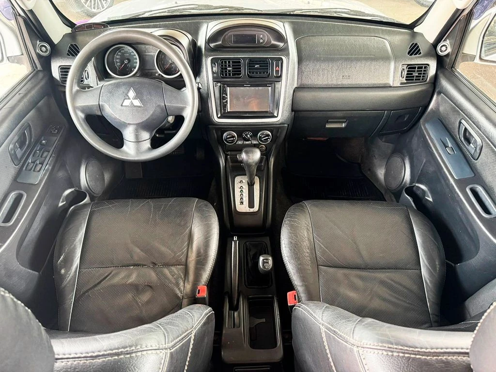 MITSUBISHI PAJERO TR4