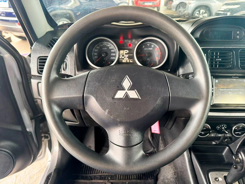 MITSUBISHI PAJERO TR4