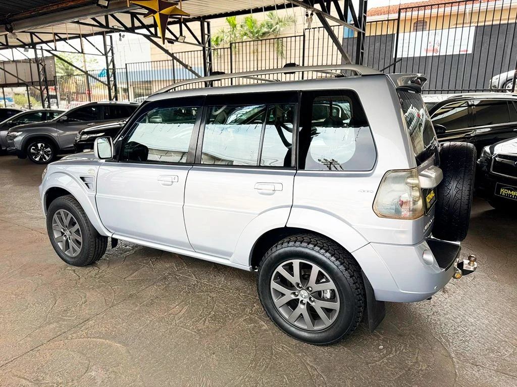 MITSUBISHI PAJERO TR4