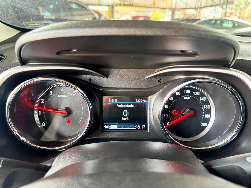 CHEVROLET TRACKER