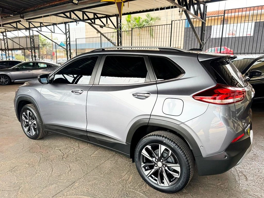 CHEVROLET TRACKER