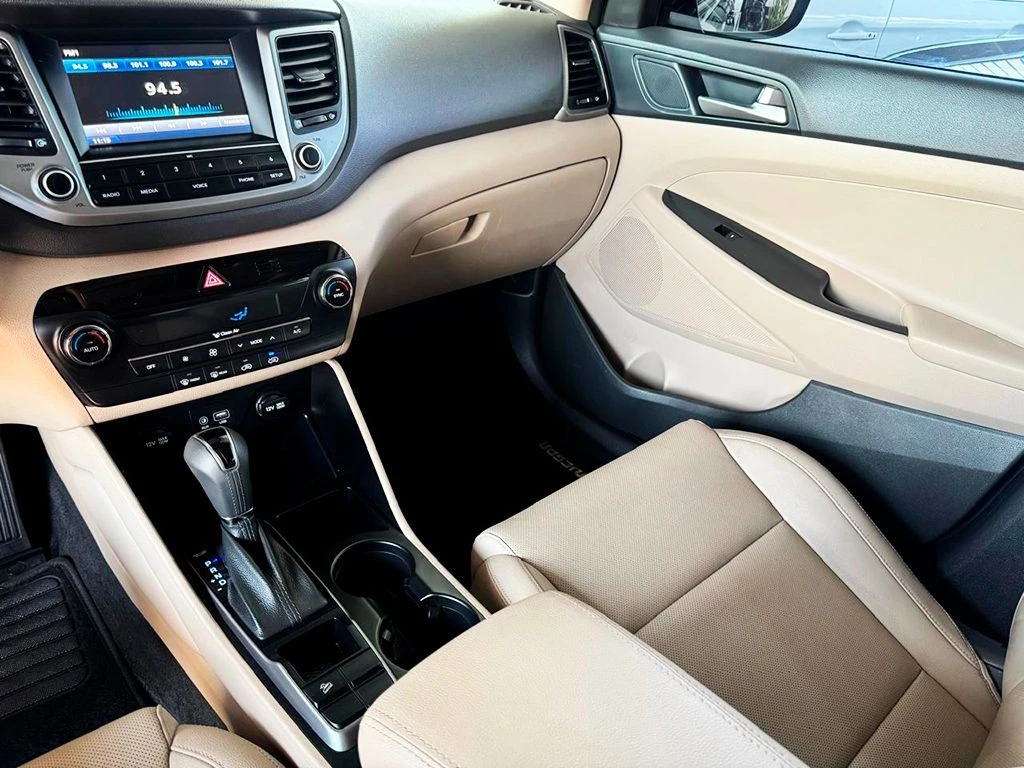 HYUNDAI TUCSON