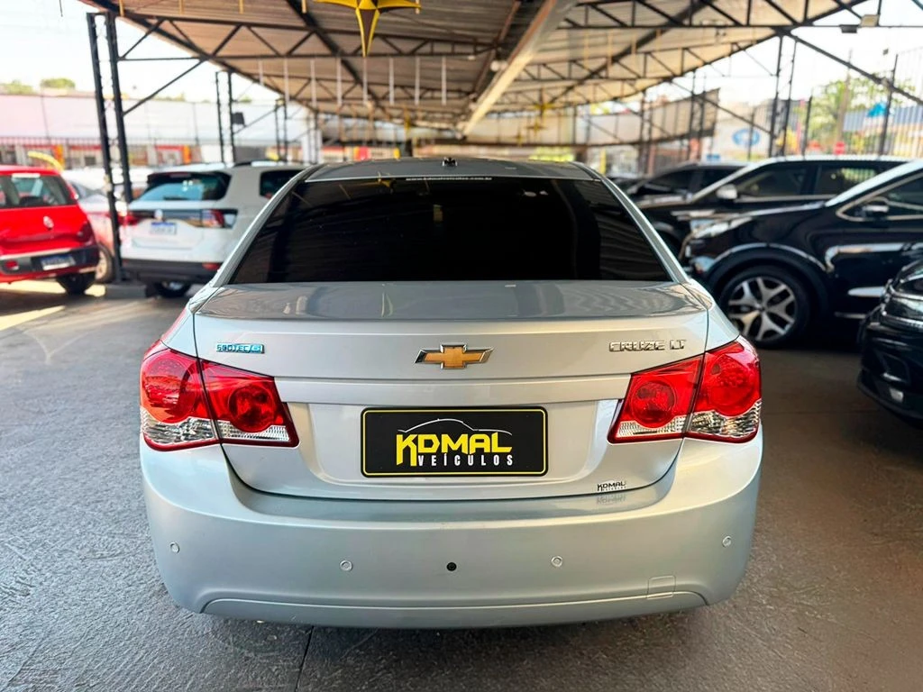 CHEVROLET CRUZE