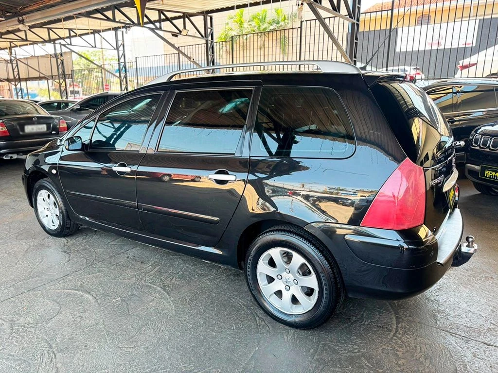 PEUGEOT 307