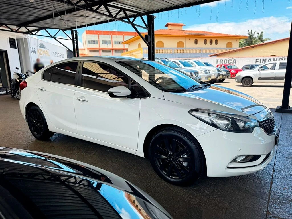 KIA CERATO