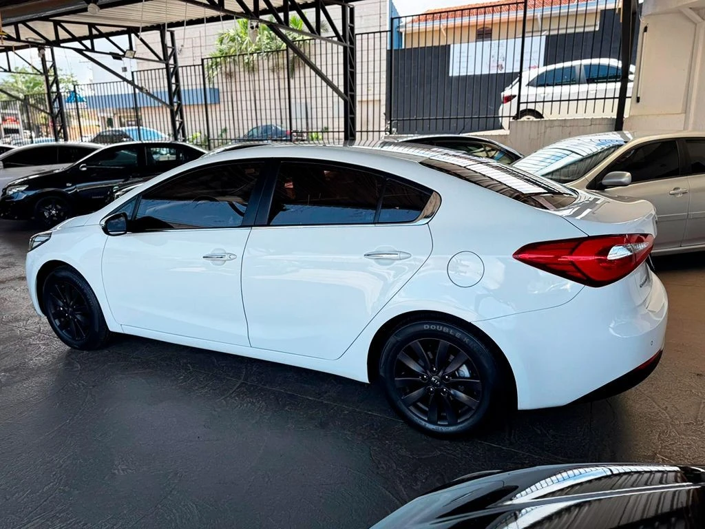 KIA CERATO