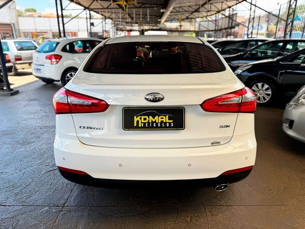 KIA CERATO