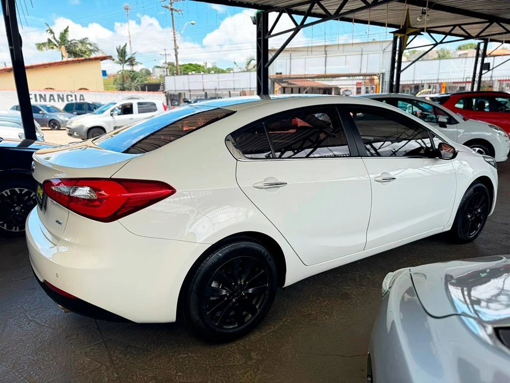 KIA CERATO