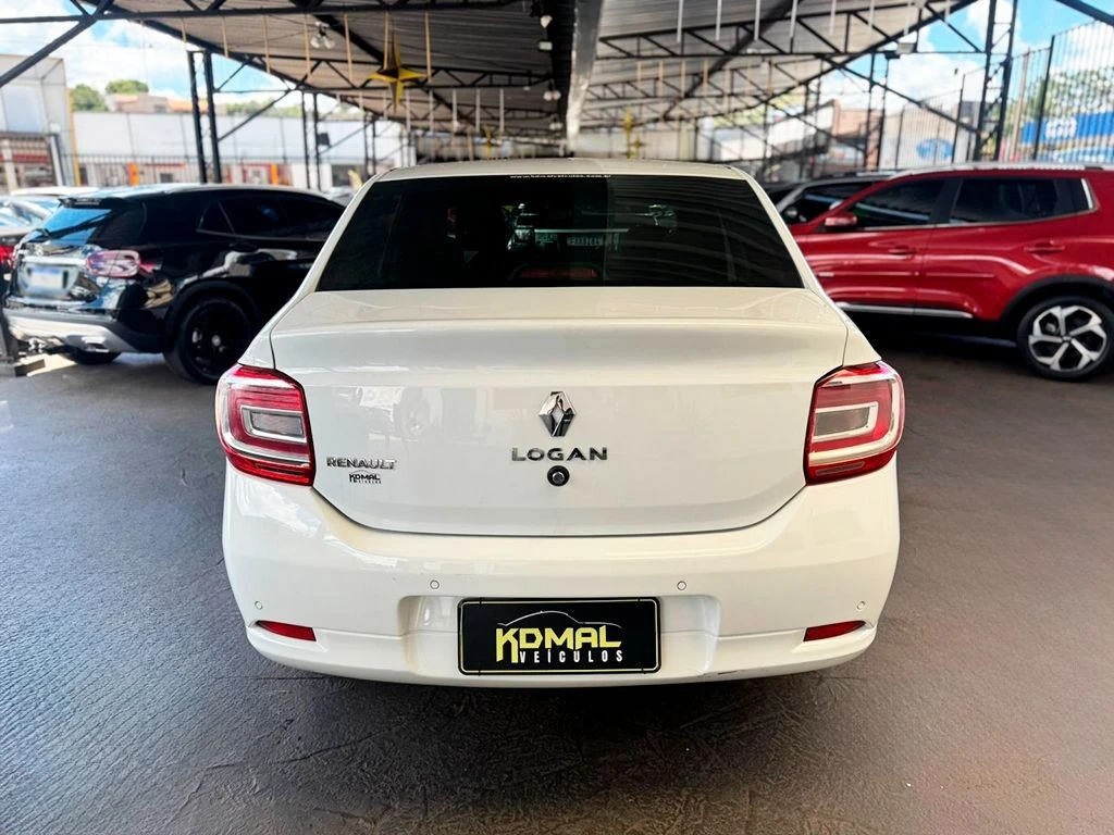 RENAULT LOGAN