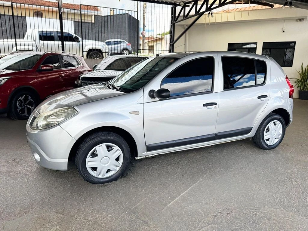 RENAULT SANDERO