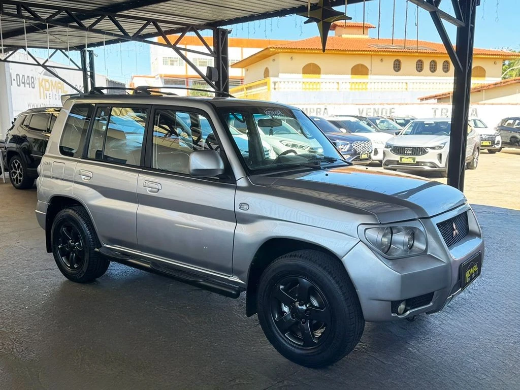 MITSUBISHI PAJERO TR4