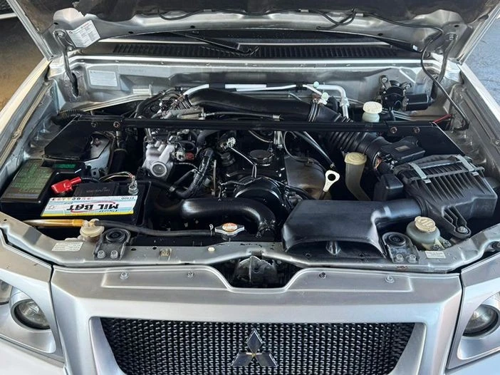 MITSUBISHI PAJERO TR4