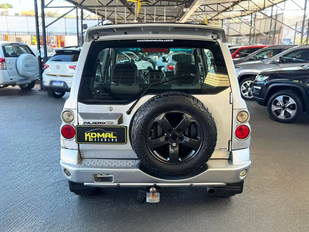 MITSUBISHI PAJERO TR4