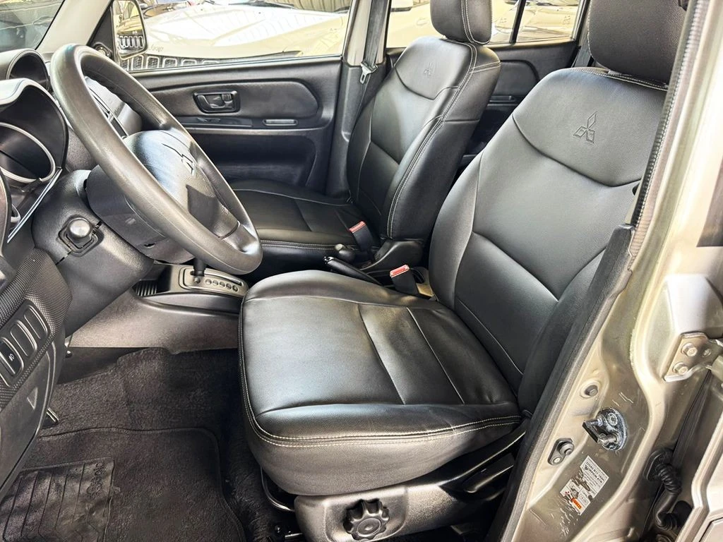 MITSUBISHI PAJERO TR4