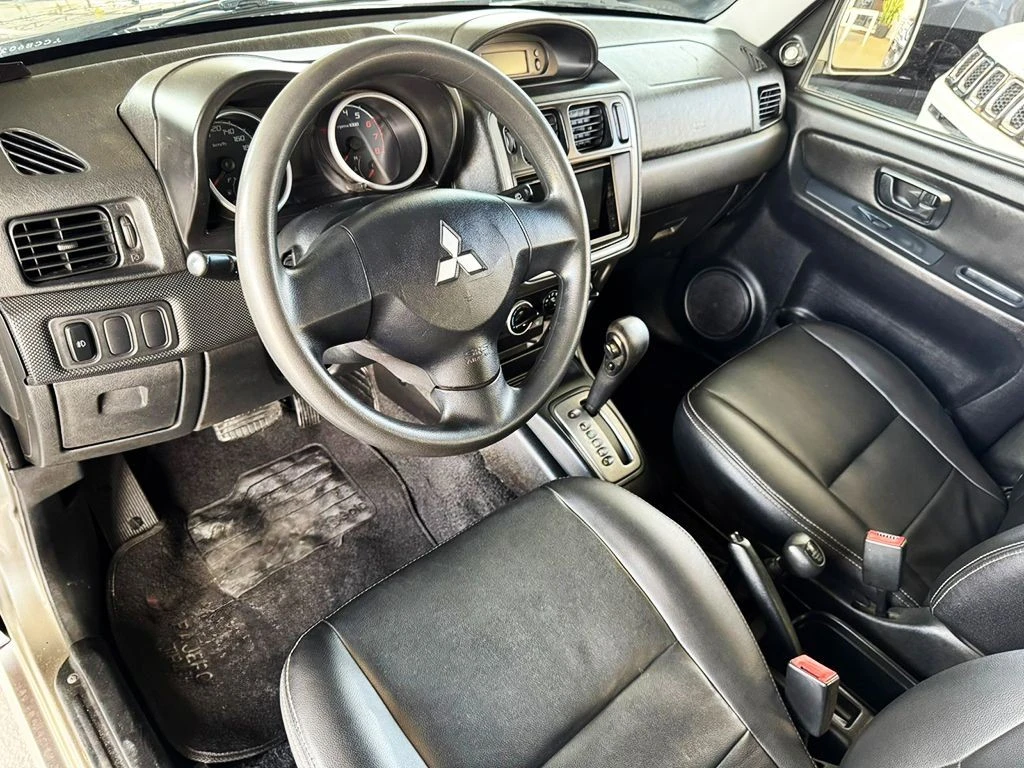 MITSUBISHI PAJERO TR4