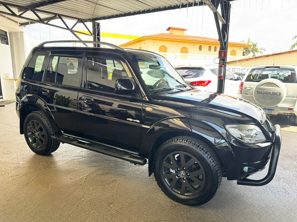 MITSUBISHI PAJERO TR4