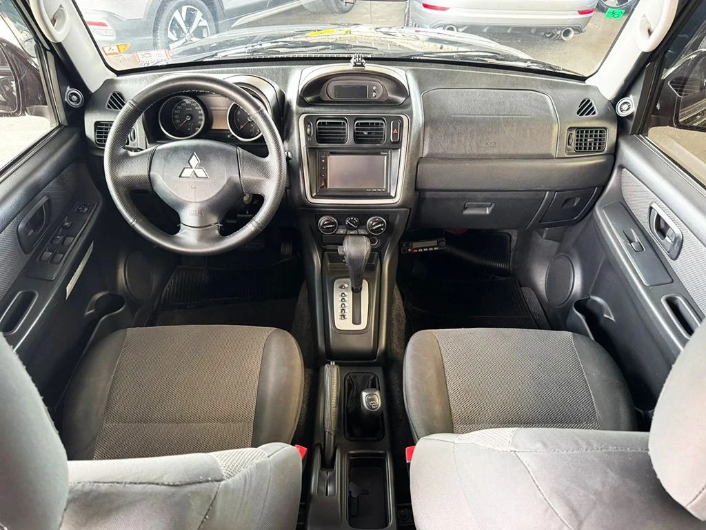 MITSUBISHI PAJERO TR4