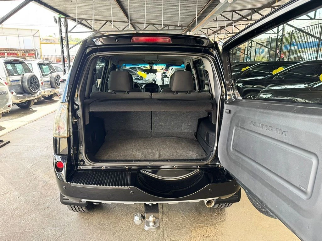 MITSUBISHI PAJERO TR4