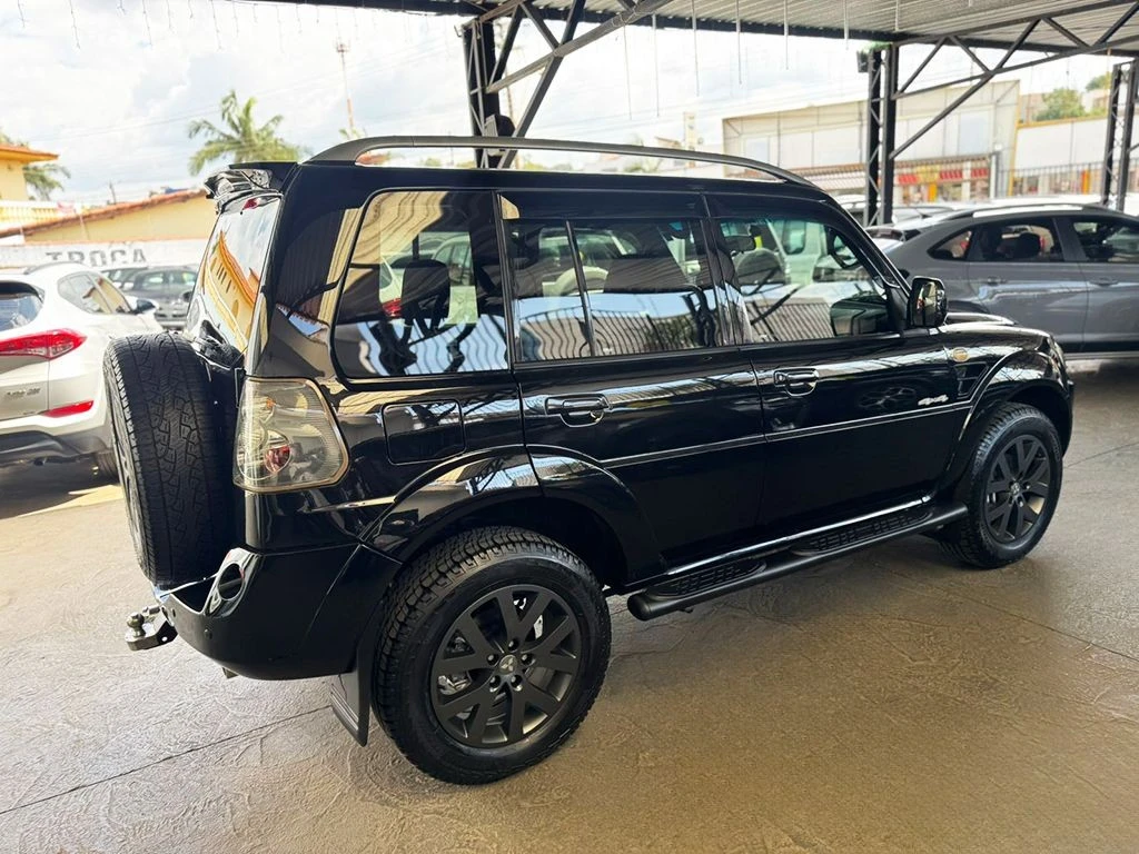 MITSUBISHI PAJERO TR4