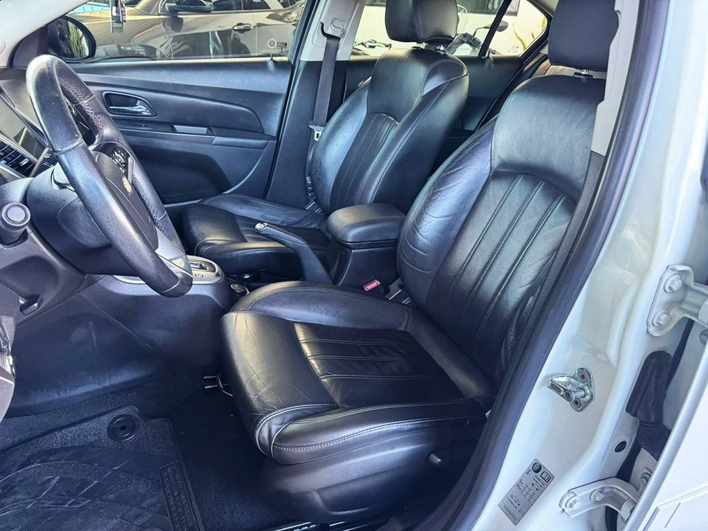 CHEVROLET CRUZE
