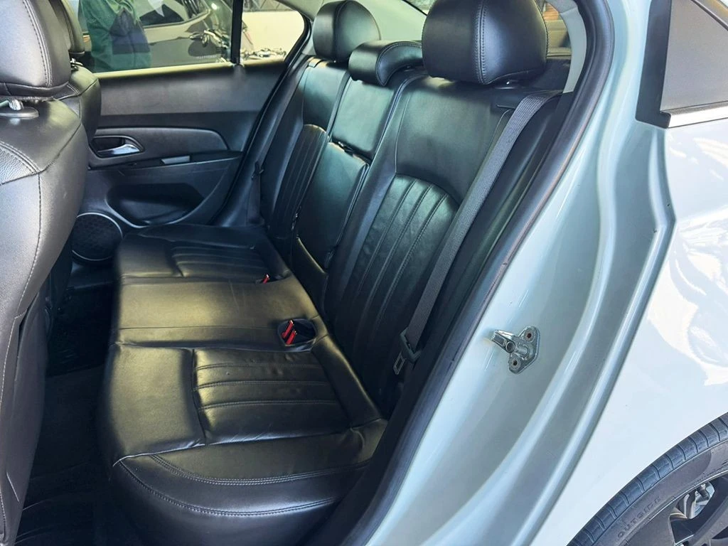 CHEVROLET CRUZE