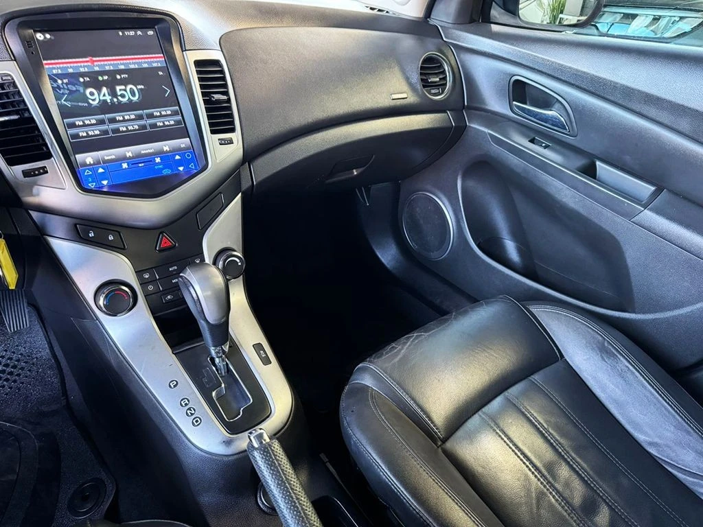 CHEVROLET CRUZE