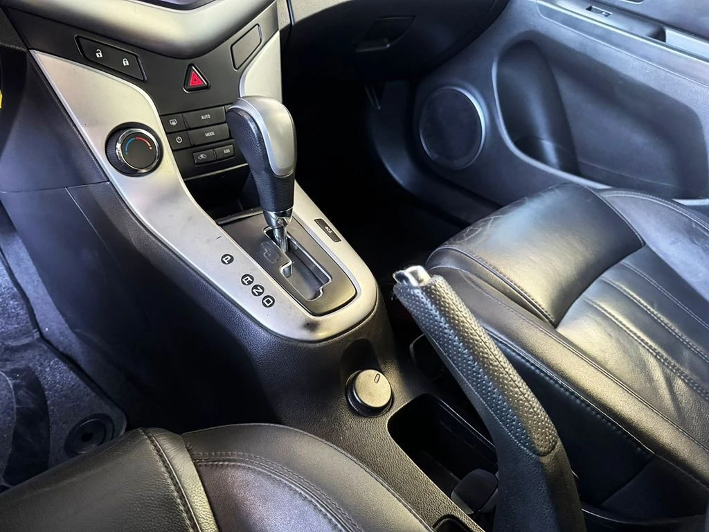 CHEVROLET CRUZE