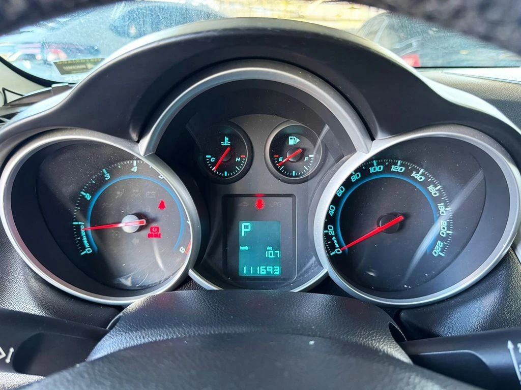 CHEVROLET CRUZE