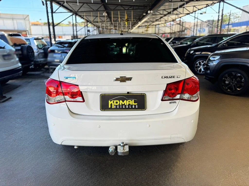CHEVROLET CRUZE