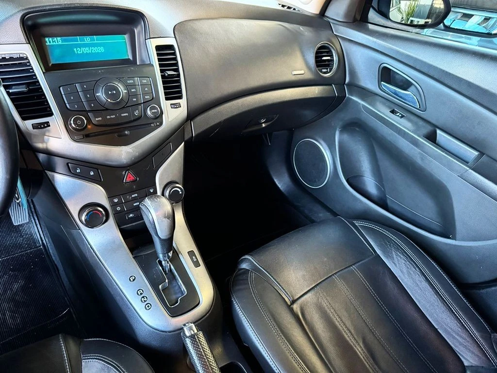 CHEVROLET CRUZE
