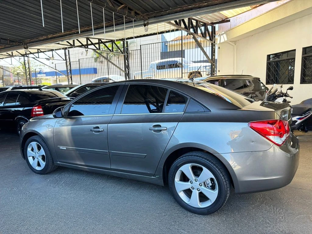 CHEVROLET CRUZE