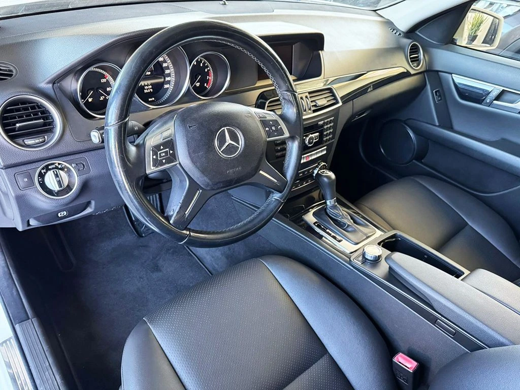 MERCEDES-BENZ C 180