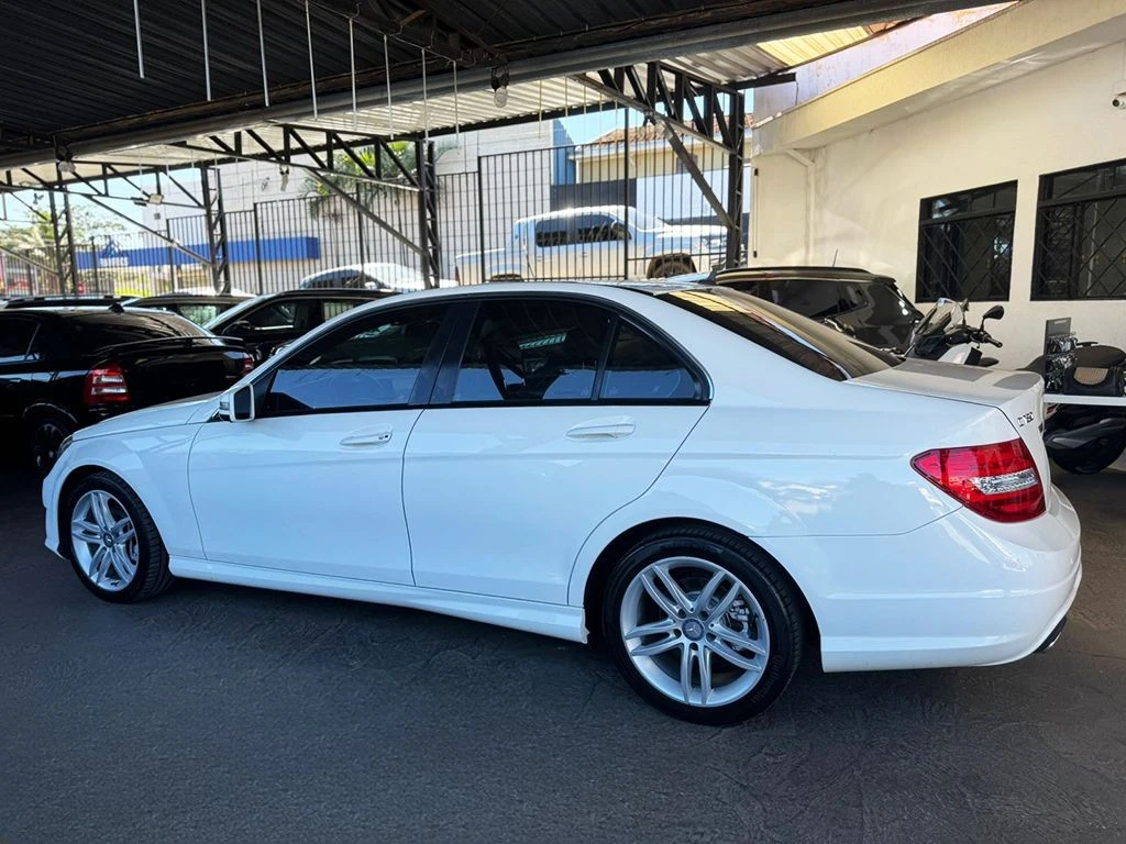 MERCEDES-BENZ C 180