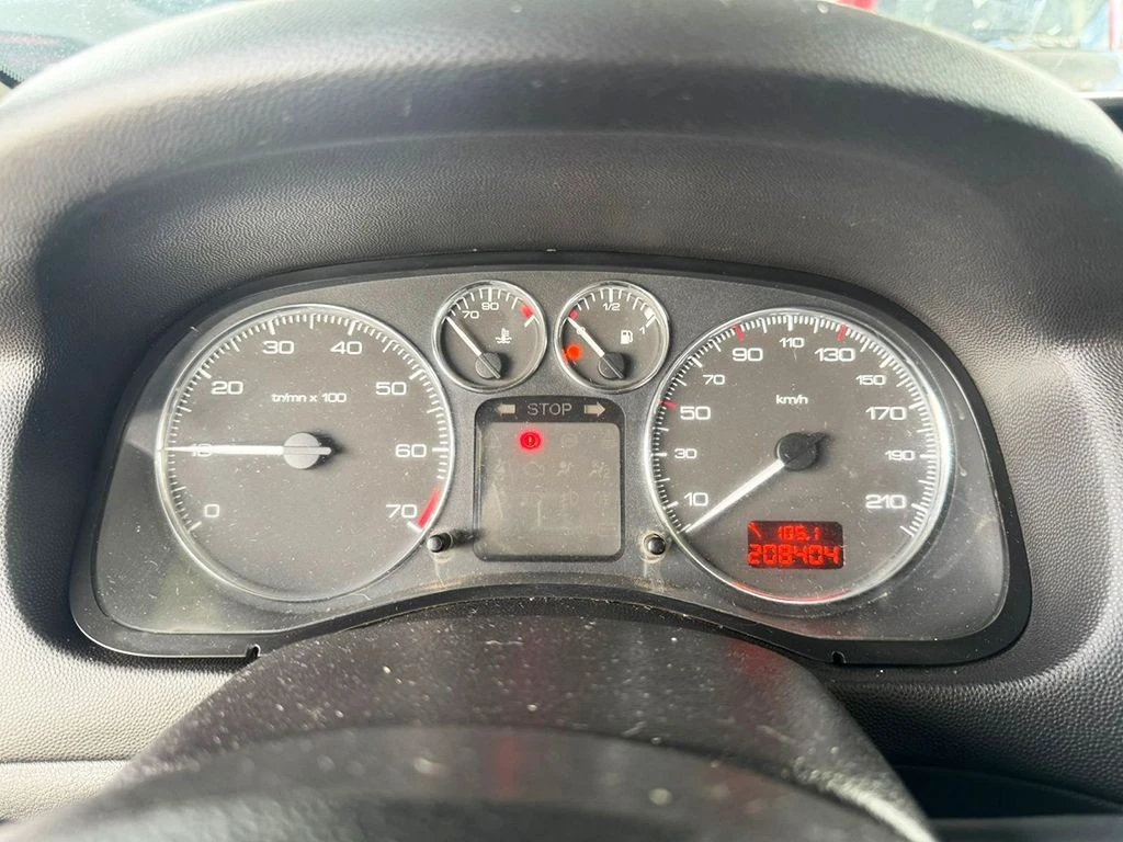 PEUGEOT 307