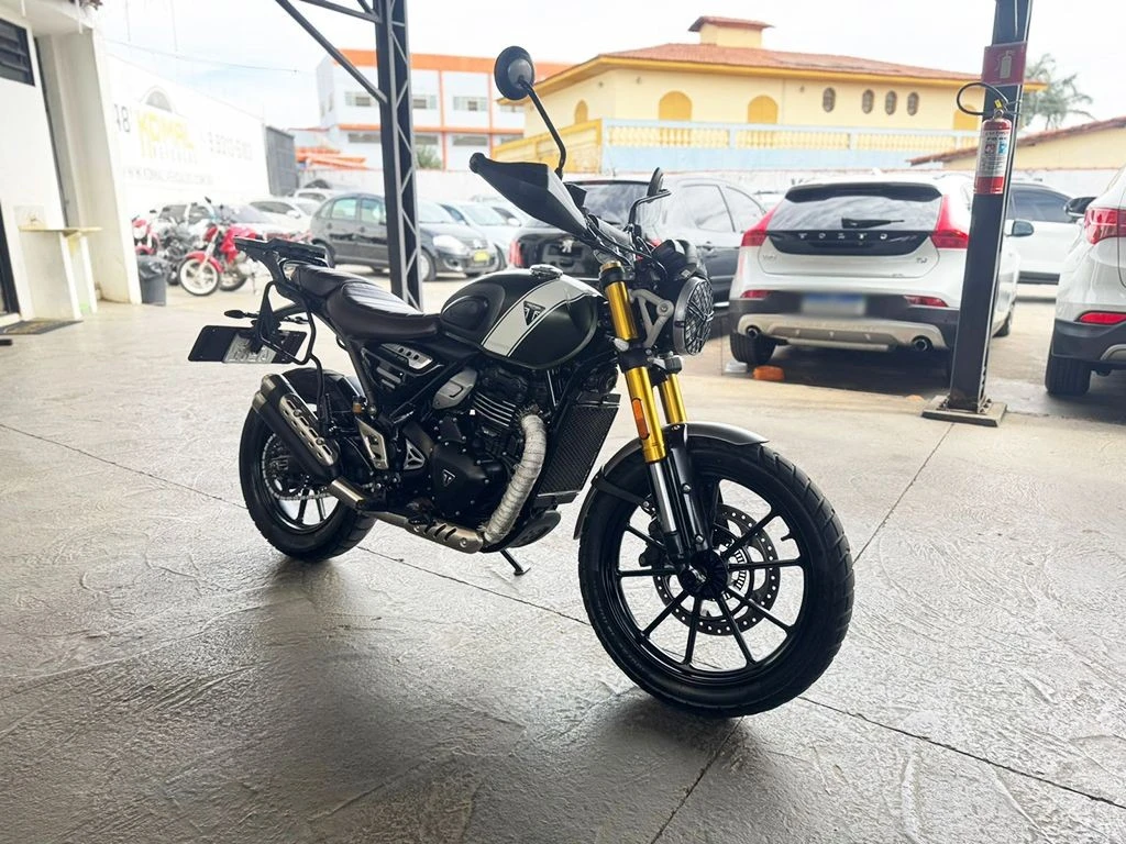 TRIUMPH SCRAMBLER